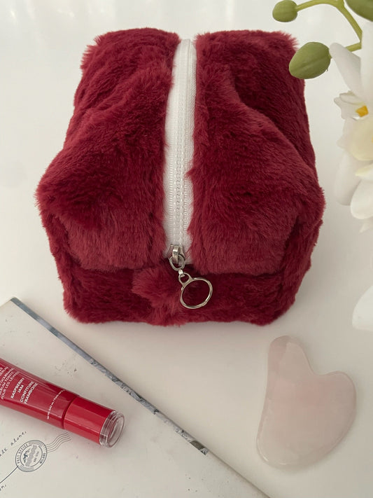 The Ruby Cloud Pouch Amora