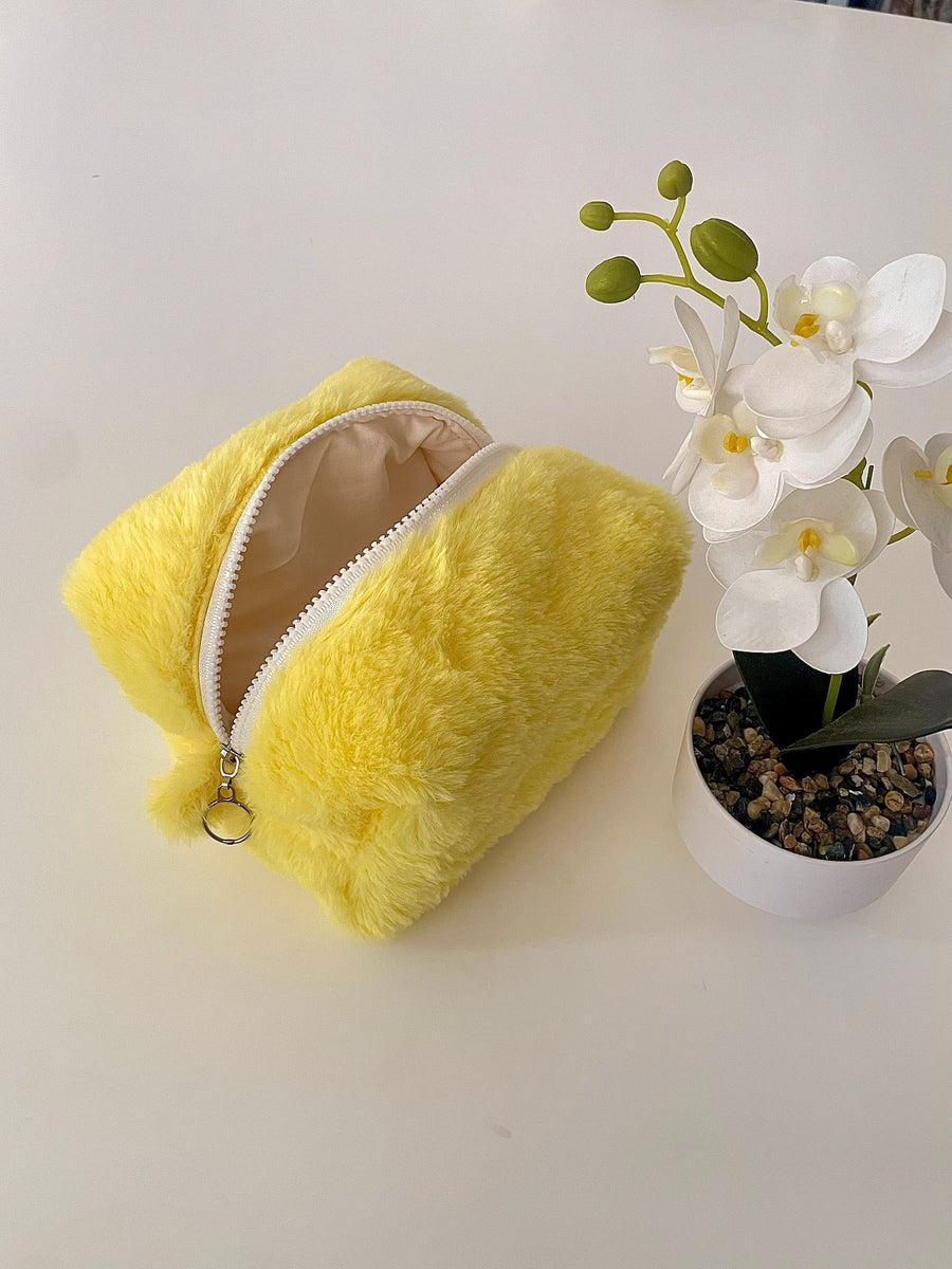 Daffodil Plush Amora