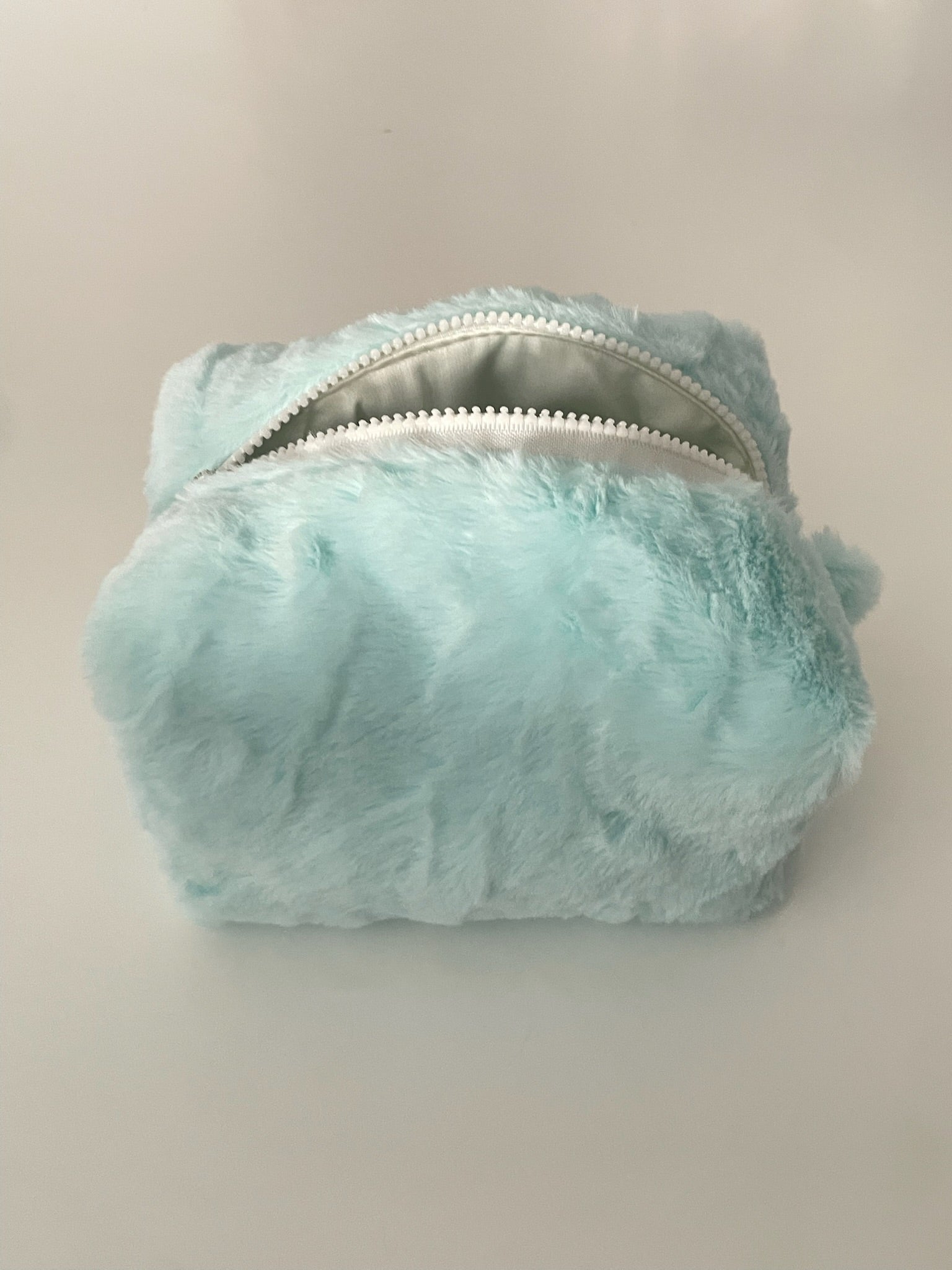 Amora Blueberry Beauty Case Amora