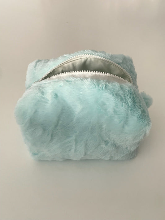Amora Blueberry Beauty Case Amora
