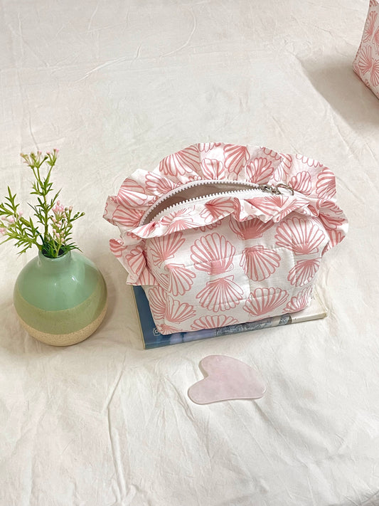 Scallop Pink Beauty Case Amora